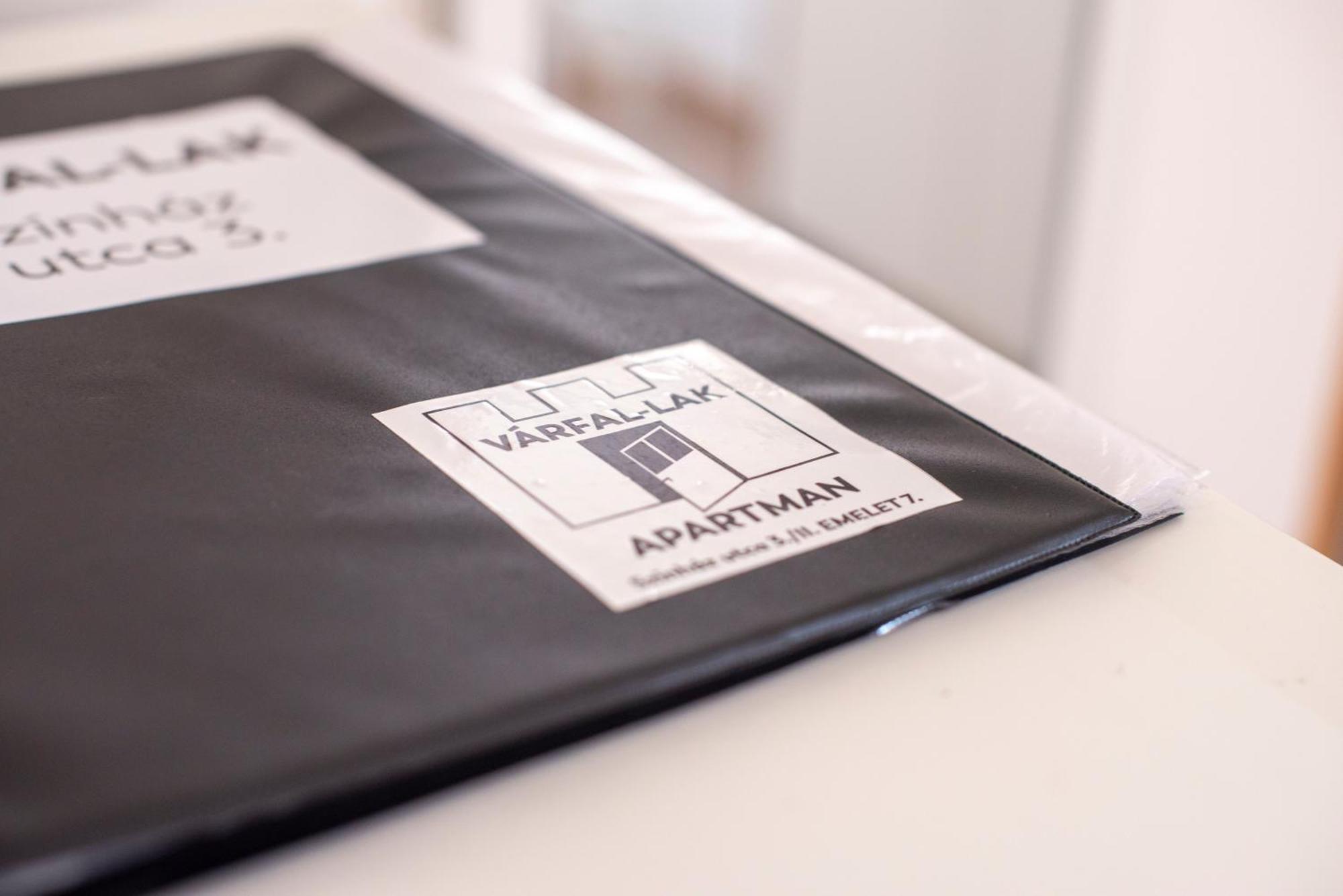 Varfal-Lak Apartman ショプロン エクステリア 写真