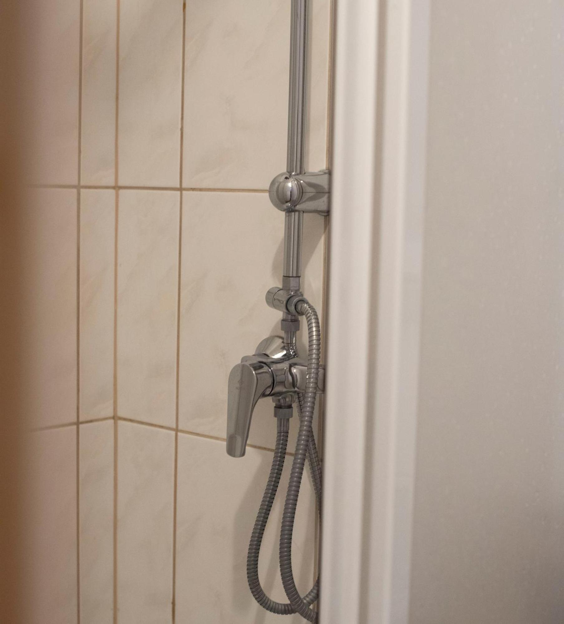 Varfal-Lak Apartman ショプロン エクステリア 写真